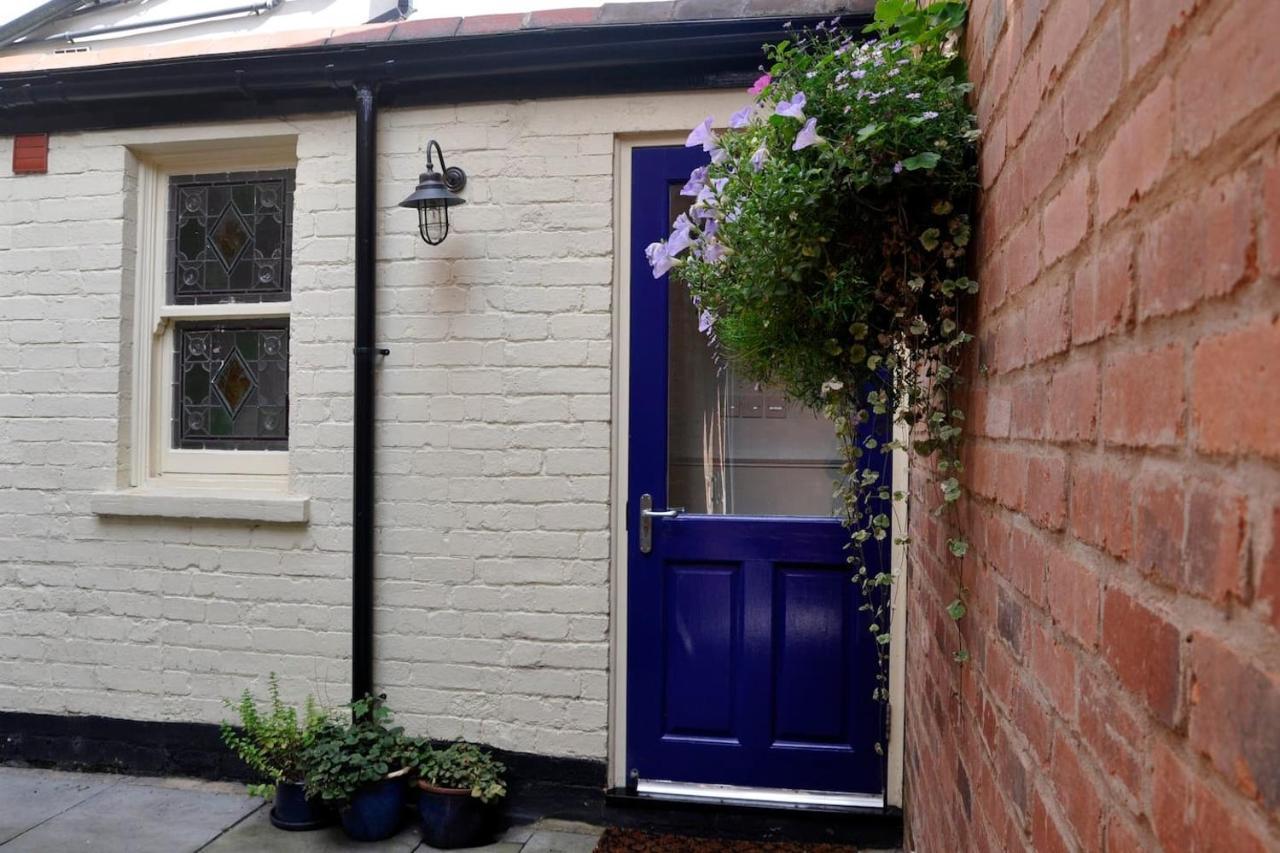 Villa Immaculate Quiet Coach House In Garden Birmingam Exterior foto